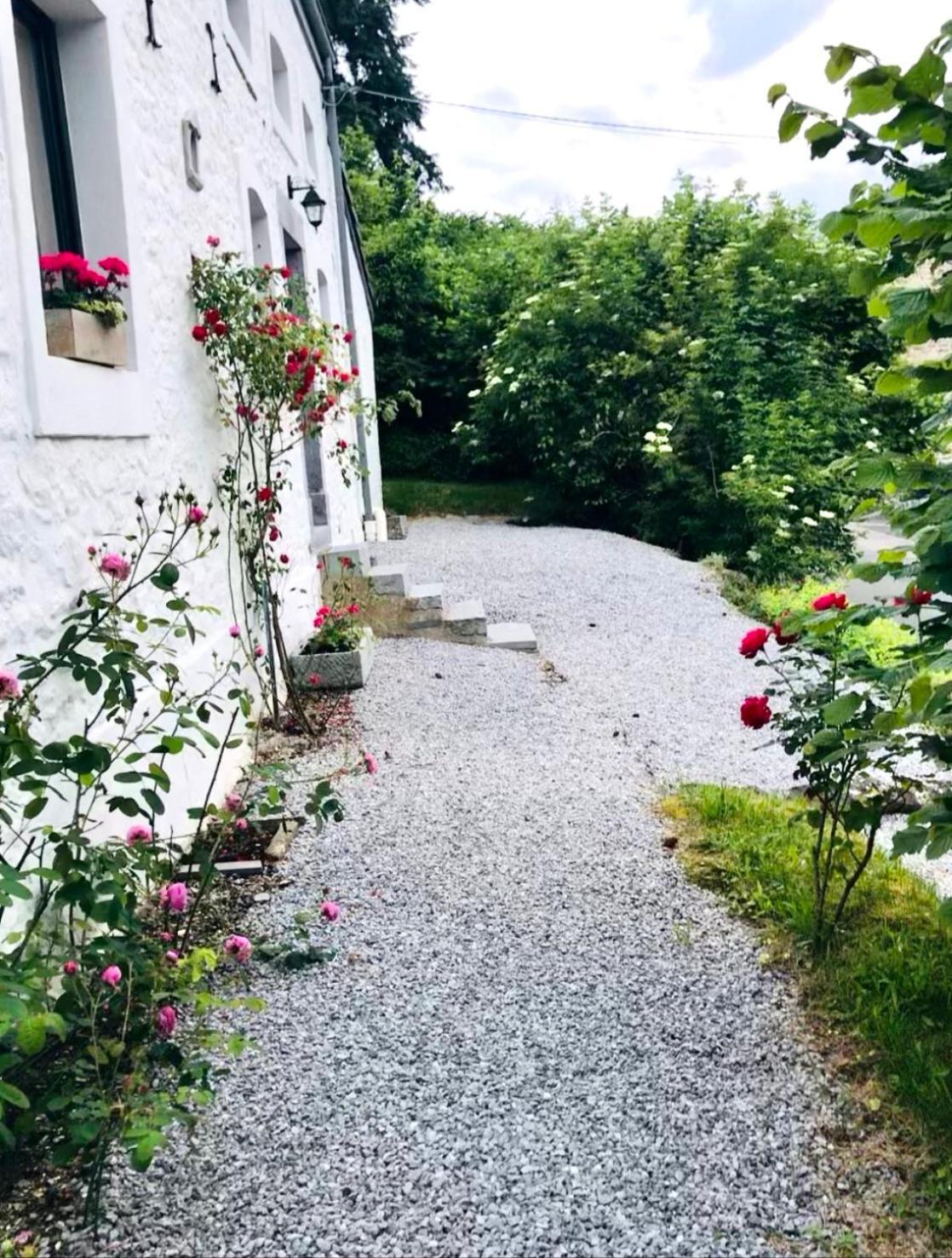 La Petite Maison Blanche Wanze Екстериор снимка