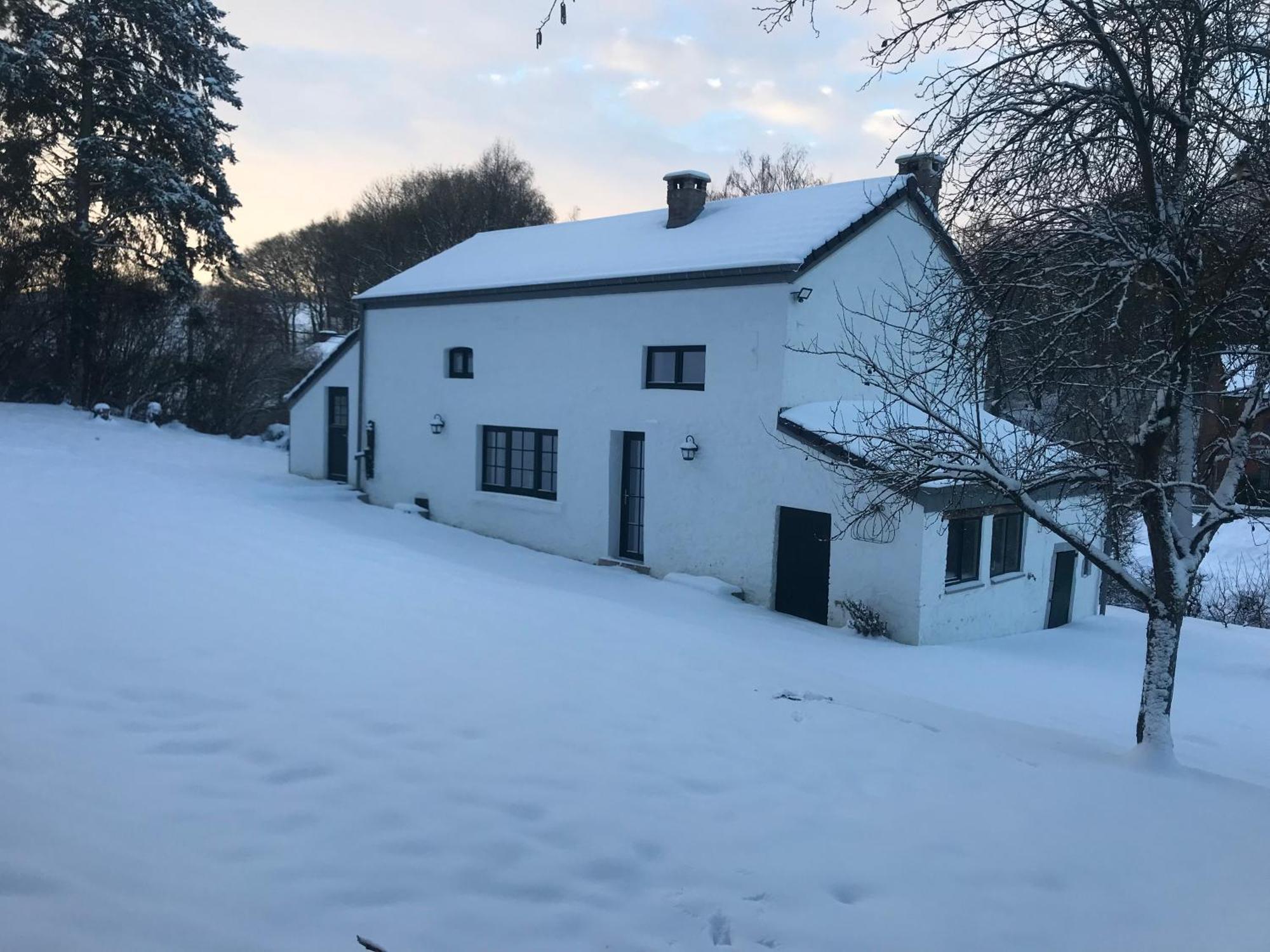 La Petite Maison Blanche Wanze Екстериор снимка